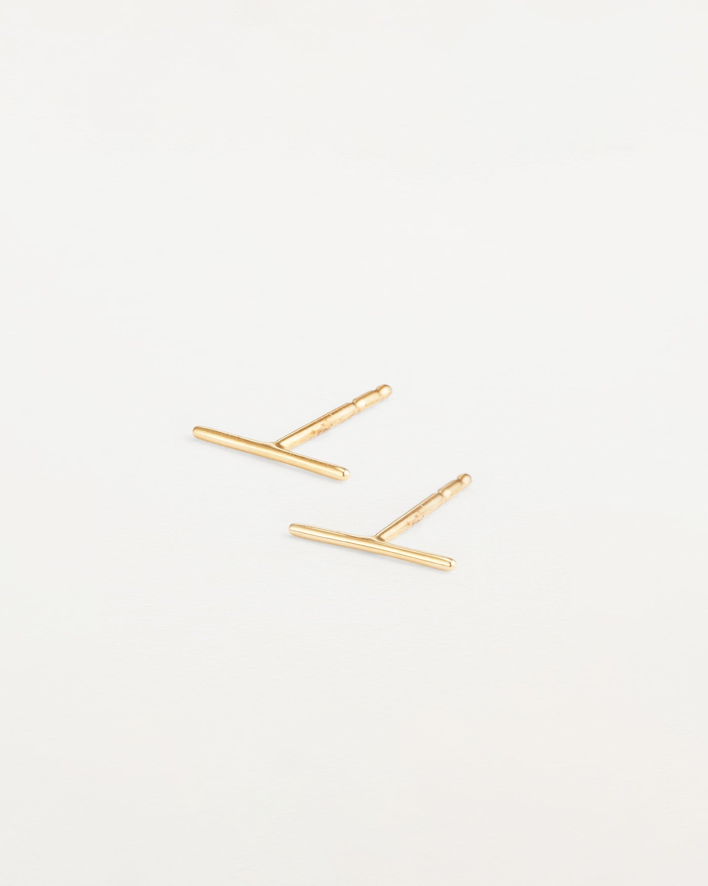 14K Gold Bar Stud